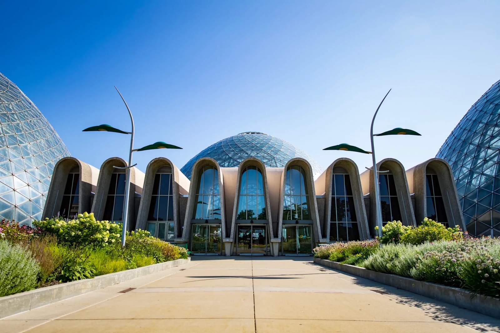 Mitchell Park Domes Horticulture Conservatory — photo 1