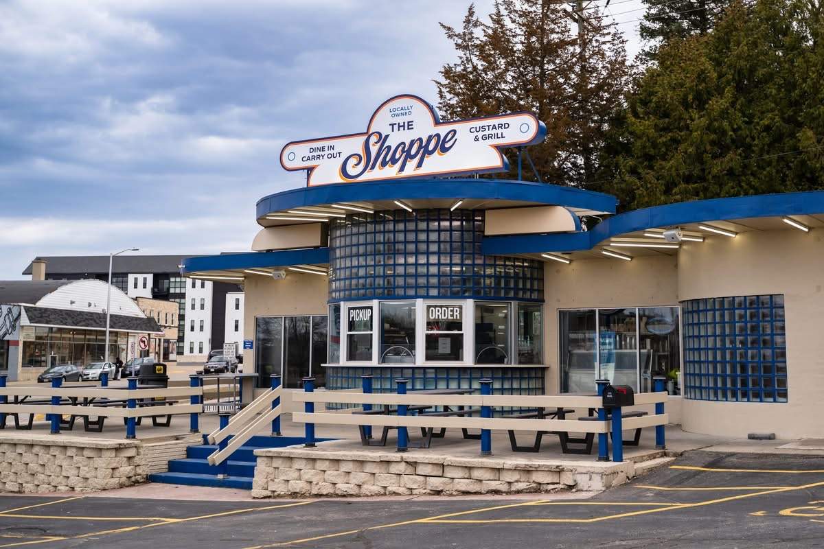 The Shoppe Custard & Grill — photo 1
