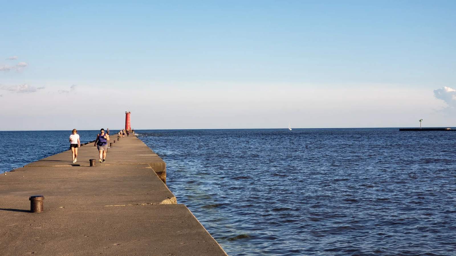 Sheboygan Breakwater Lighthouse — photo 3
