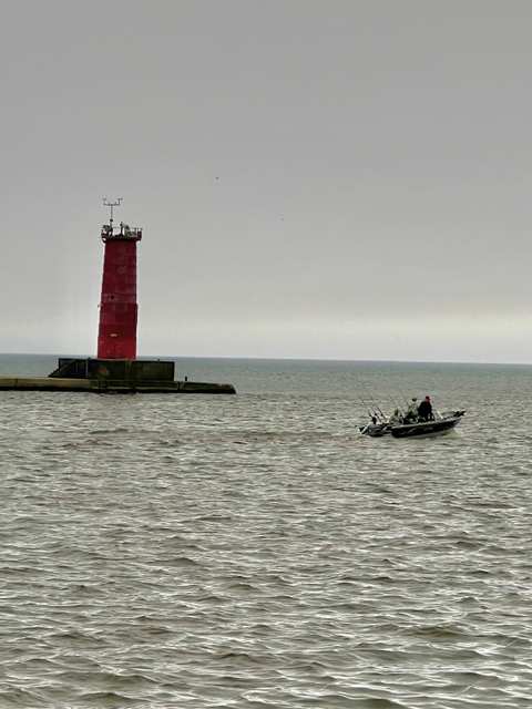 Sheboygan Breakwater Lighthouse — photo 2