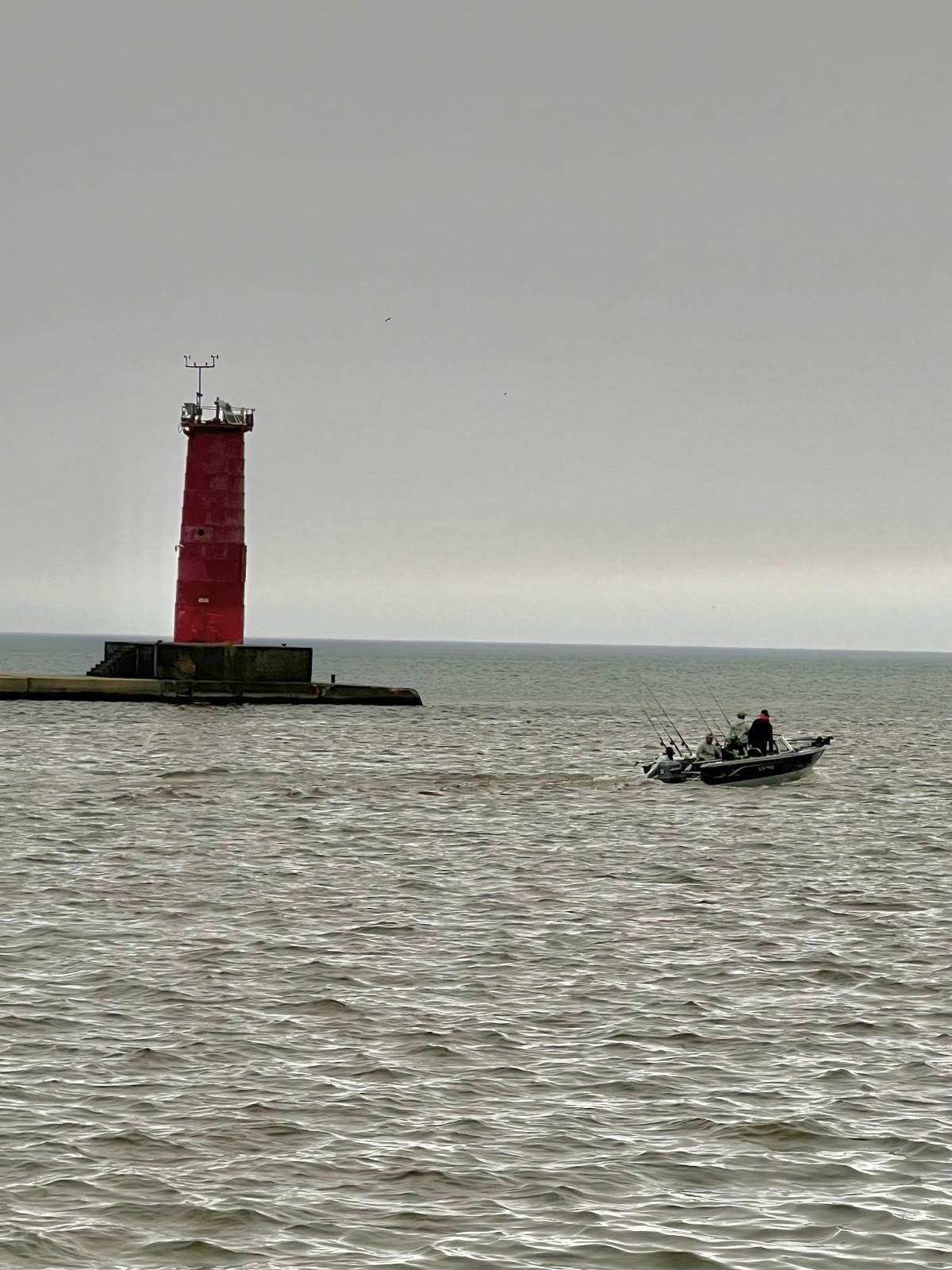 Sheboygan Breakwater Lighthouse — photo 2