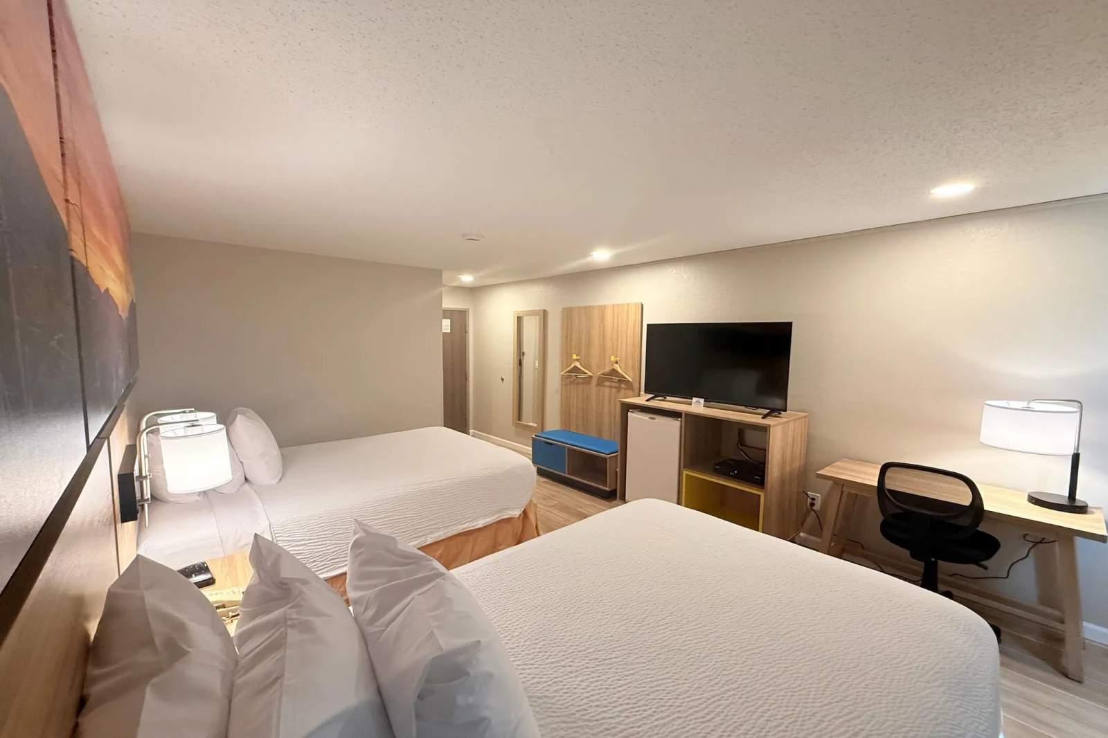 Days Inn by Wyndham Torrington — photo 2