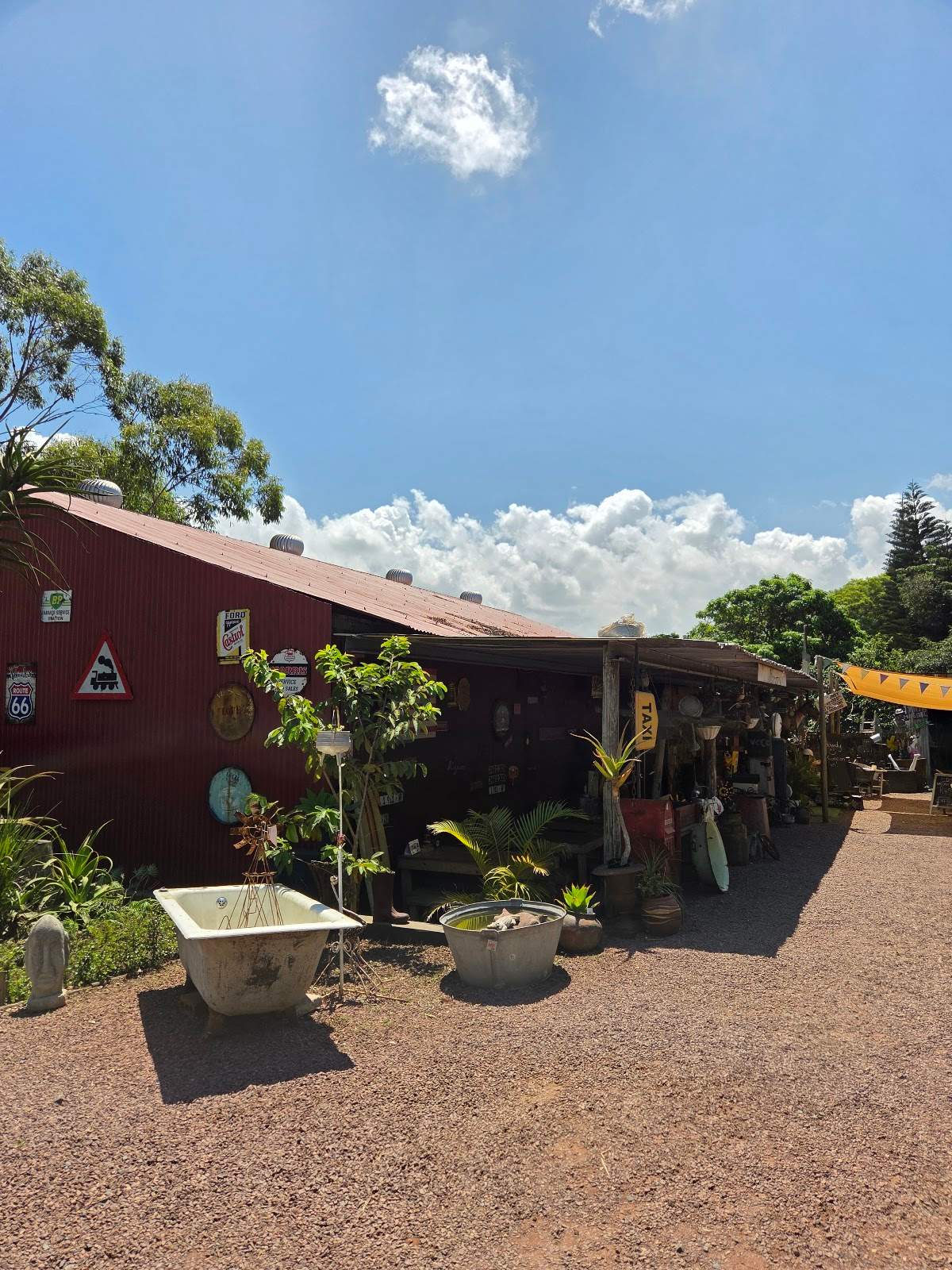 THE VINTAGE BARN BALLITO — photo 2