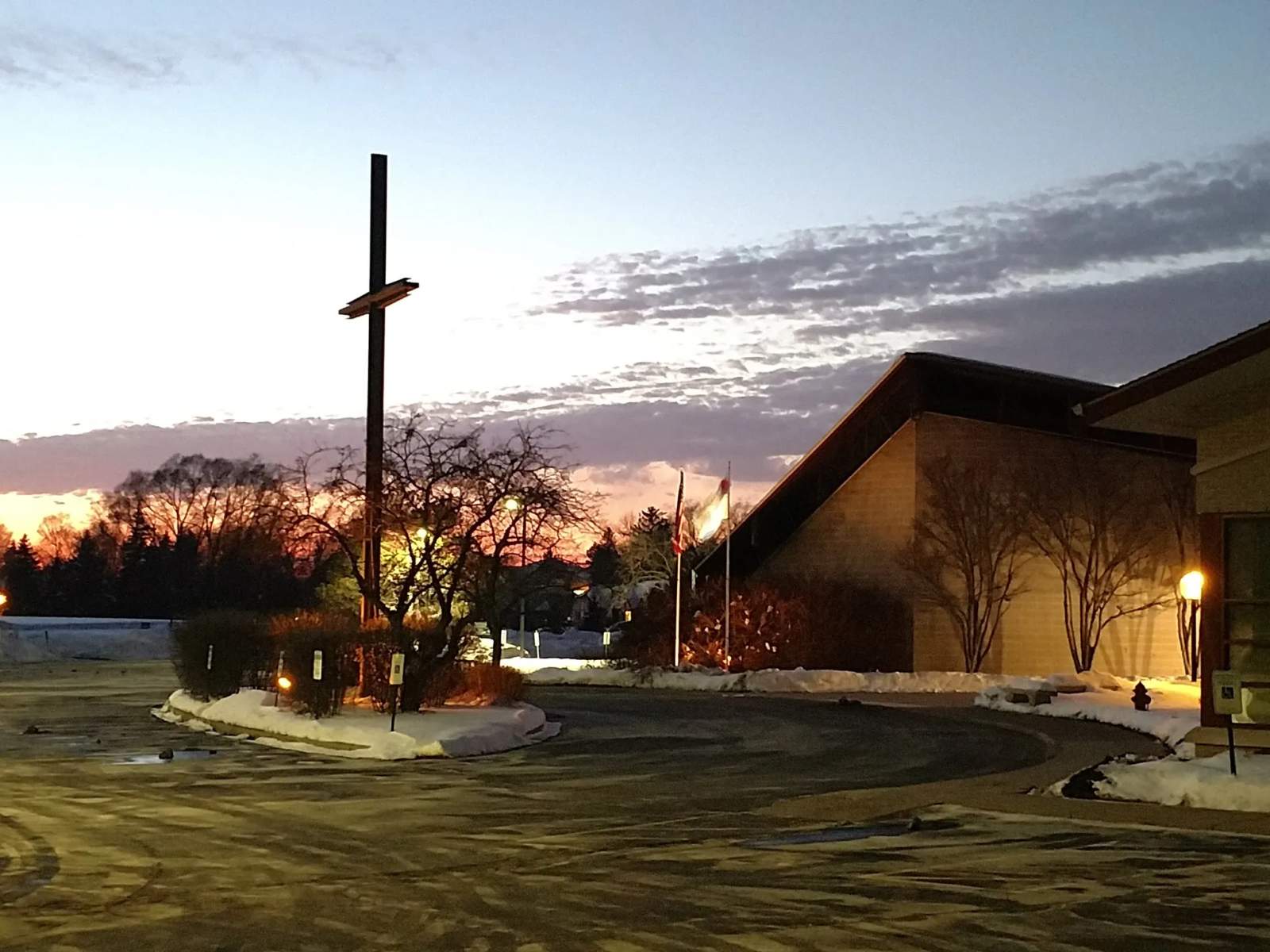 Brookfield Lutheran Church — photo 3