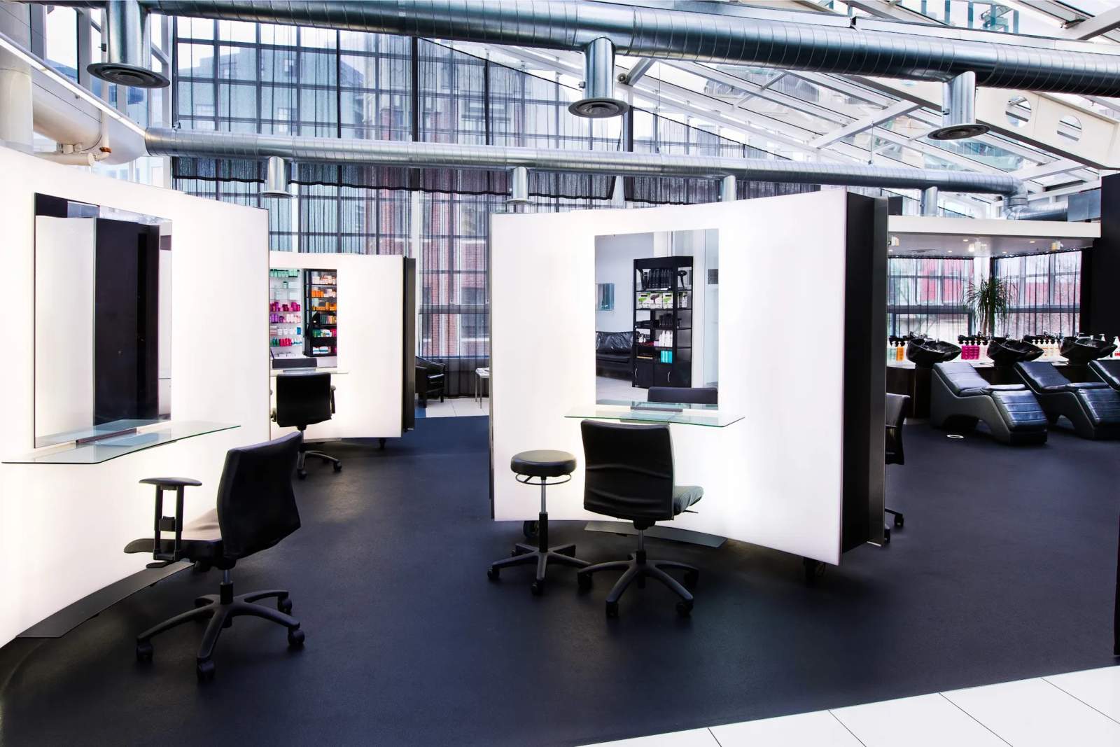 Buoy Salon & Spa — photo 1