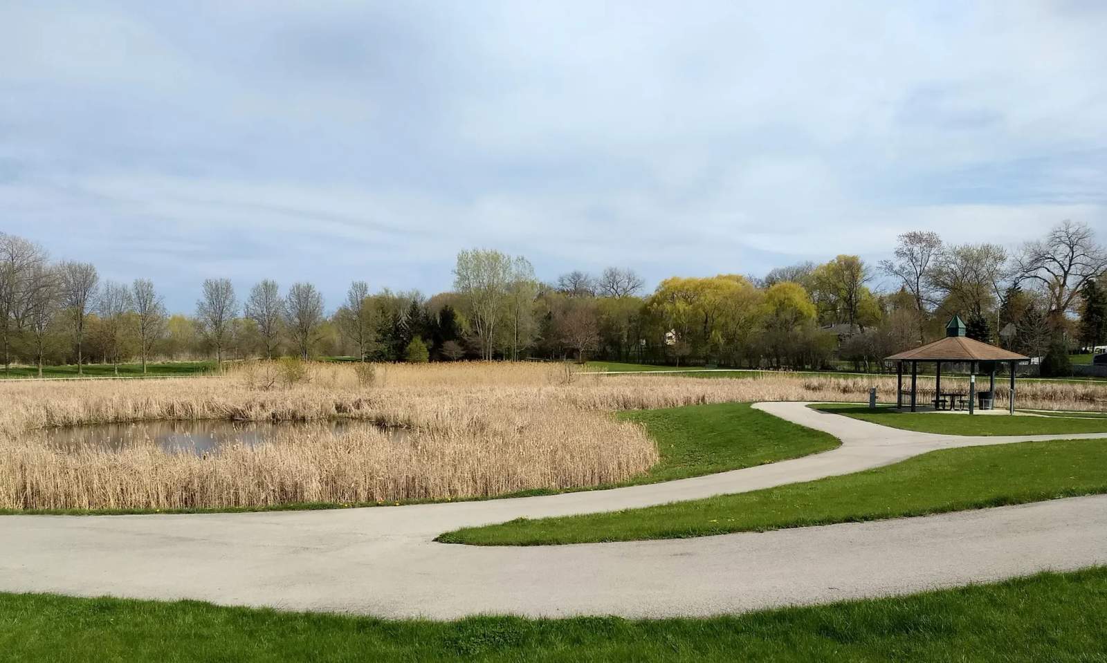 Pondview Park — photo 1