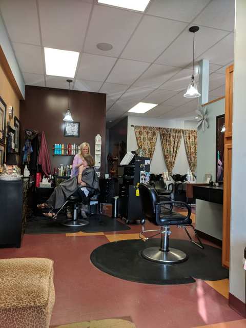 Wild Side Salon — photo 2