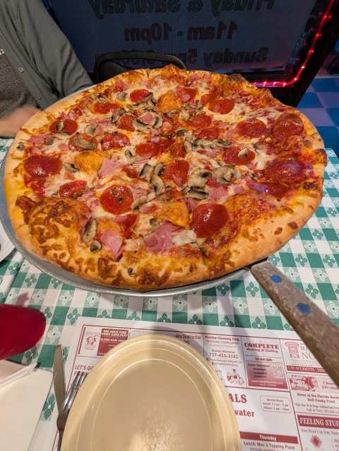 Monty's Pizzeria — photo 3