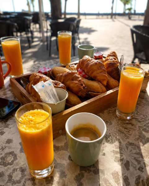Le Café Des Platanes — photo 4
