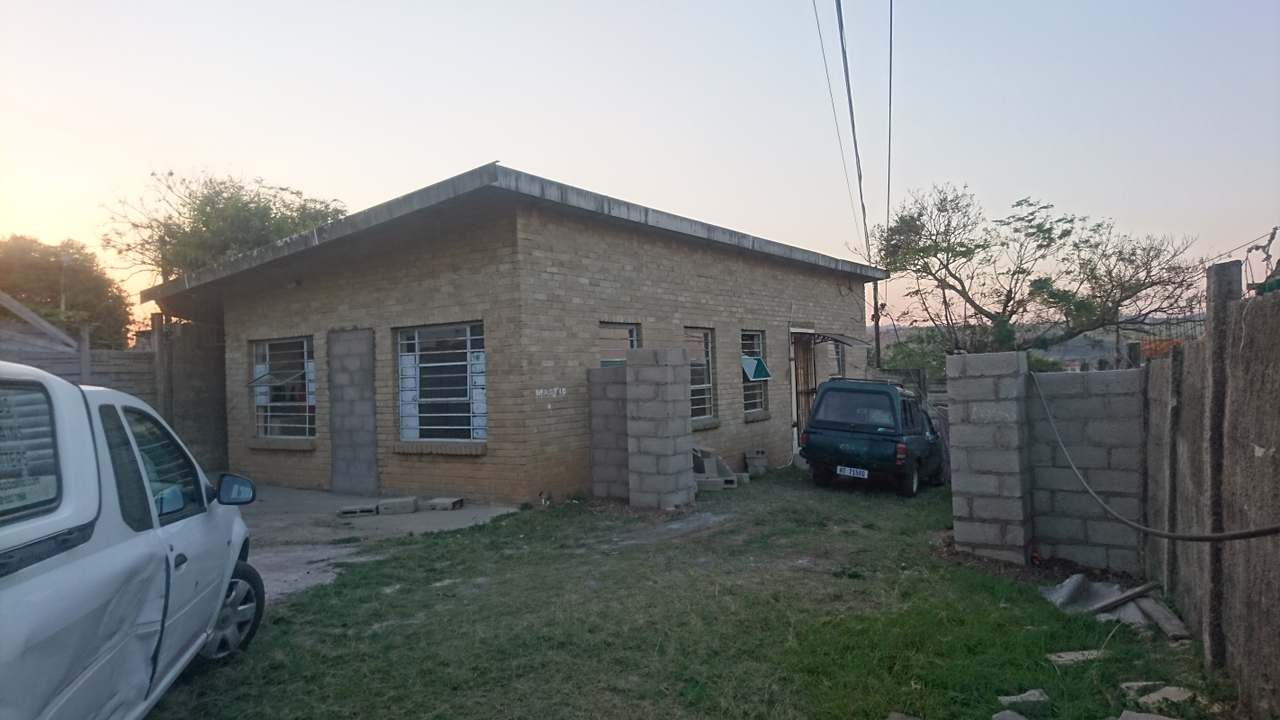 Ntshawini Jamat Khana — photo 1