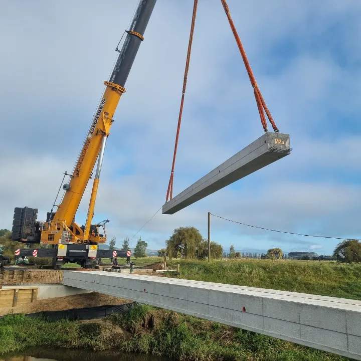 Select Bridges — photo 3