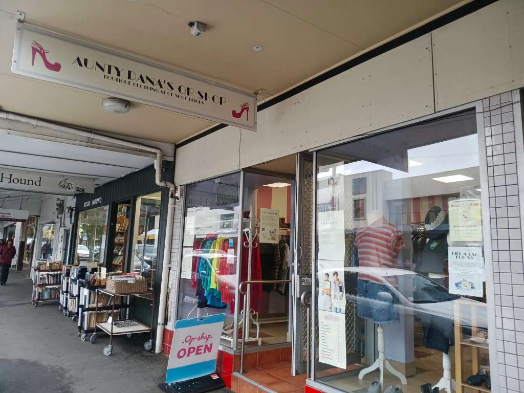 Aunty Dana's Op Shop