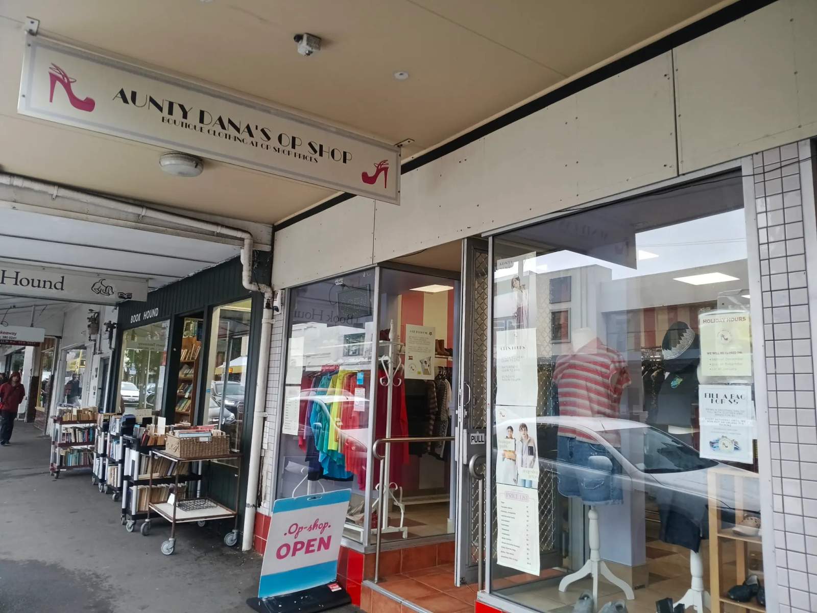 Aunty Dana's Op Shop — photo 1