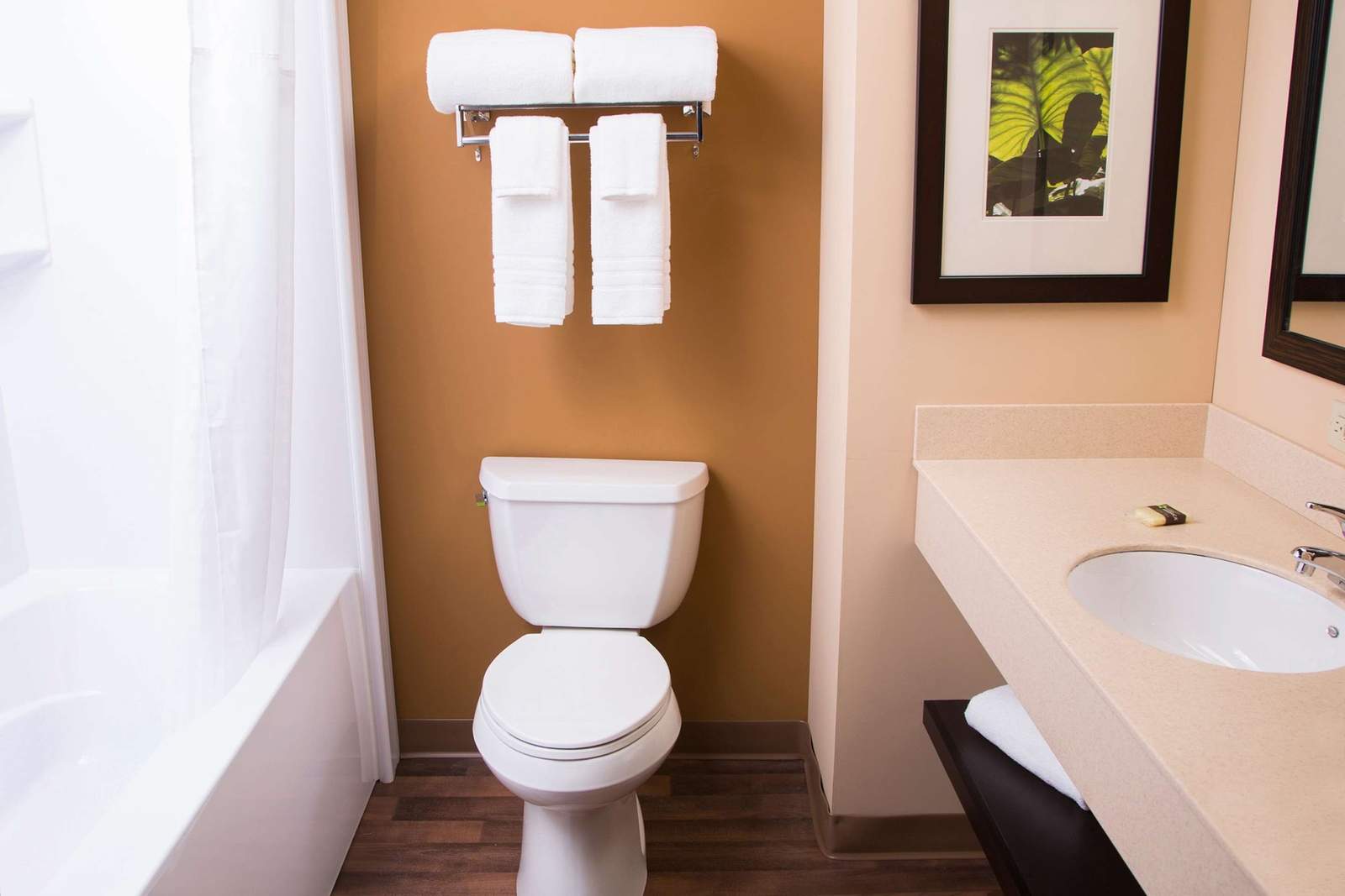 Extended Stay America Select Suites- Milwaukee - Wauwatosa — photo 3