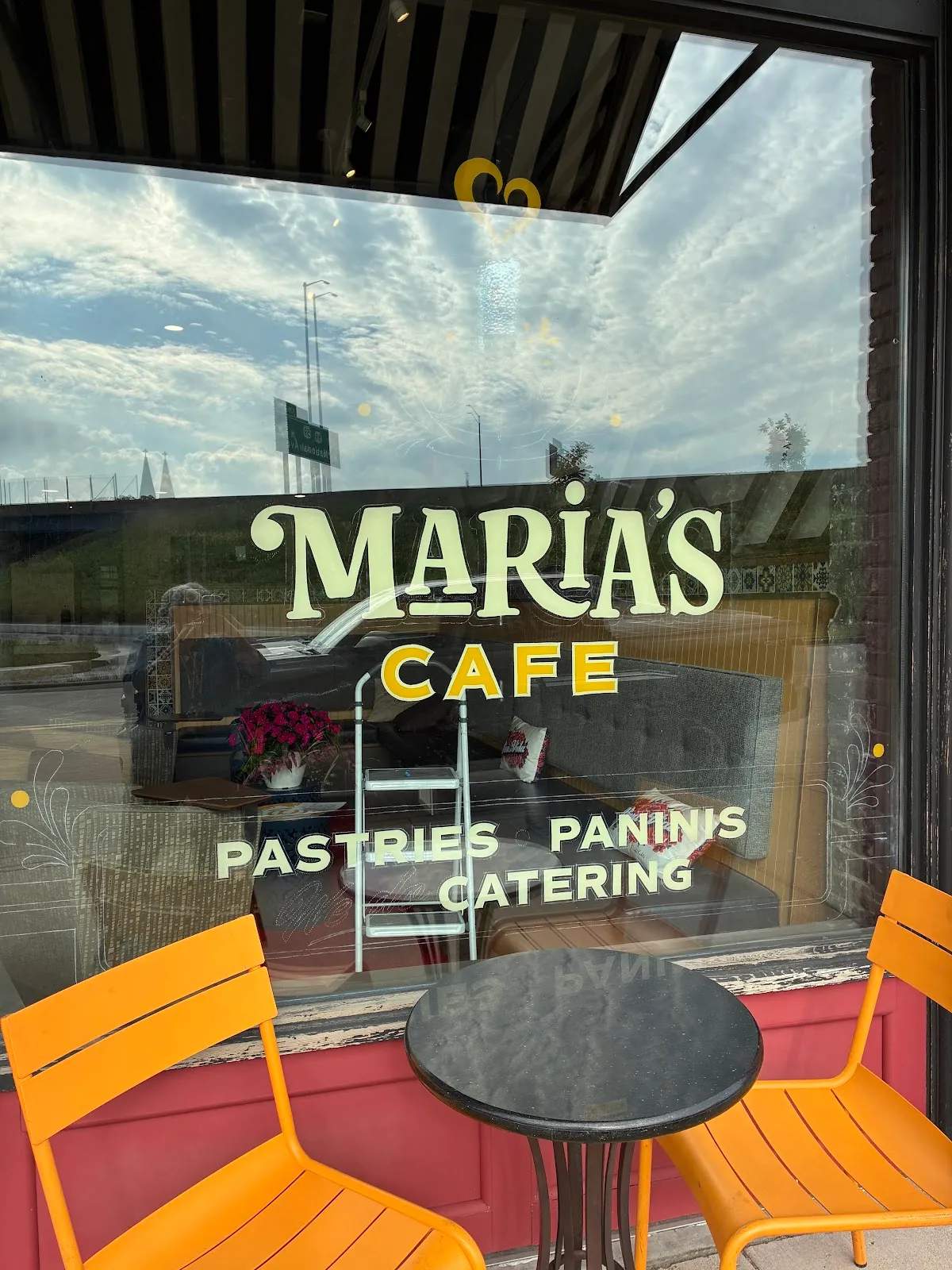 Maria's Cafe — photo 1