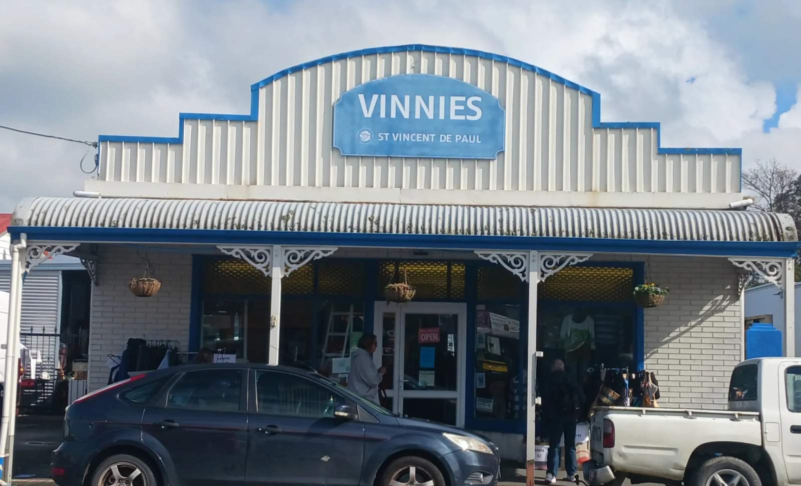 Vinnies Carterton — photo 4