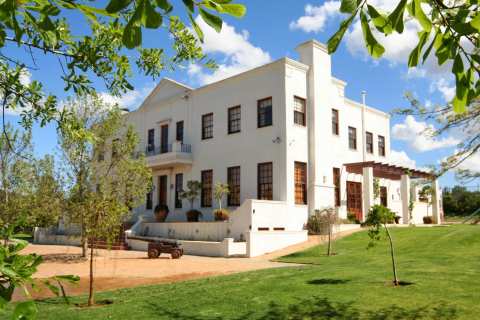 Mitre's Edge Wine Estate - Best Boutique Wine Farm Stellenbosch | Cheese & Wine Tasting Stellenbosch — photo 2