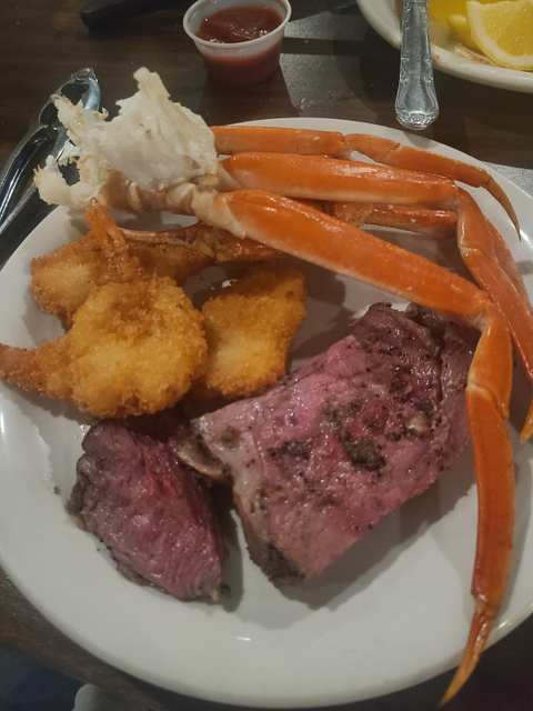 Colonial House Supper Club — photo 3