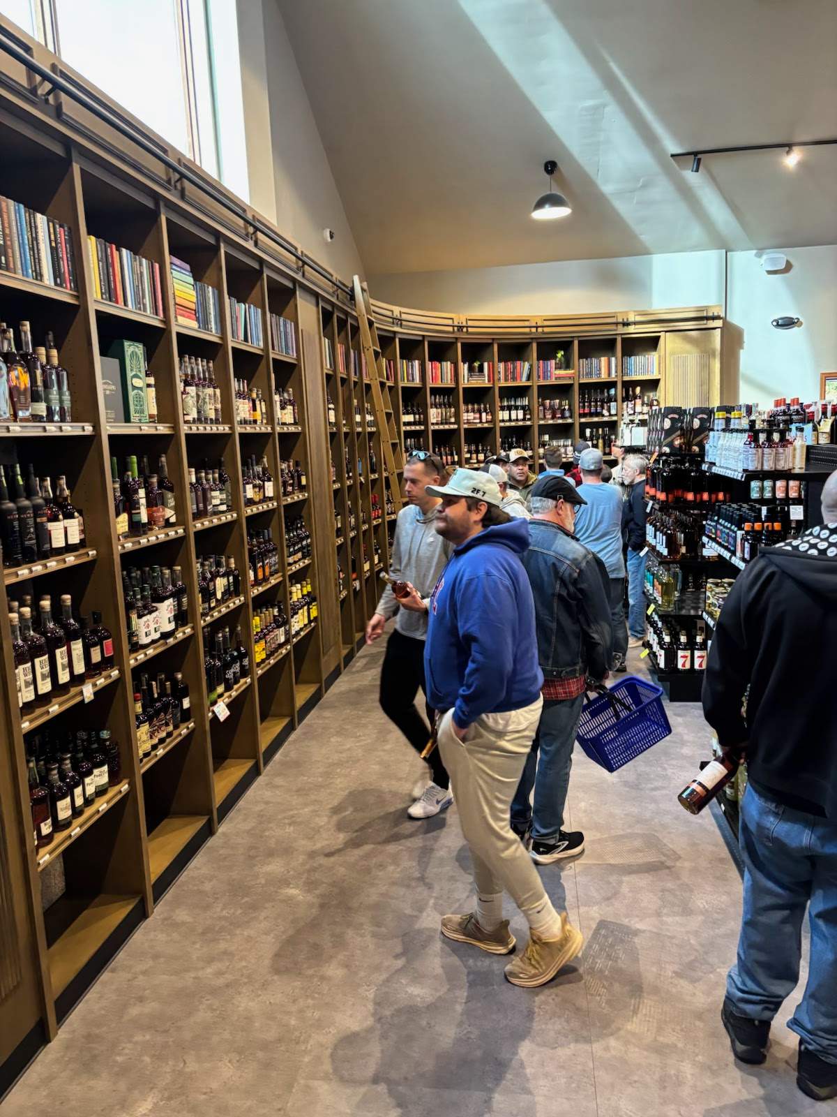 Ray's Wine & Spirits Mequon — photo 3