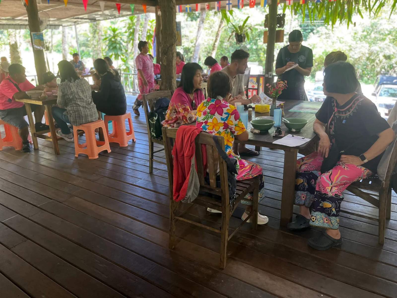 Kodmookrob restaurant kohkood — photo 1