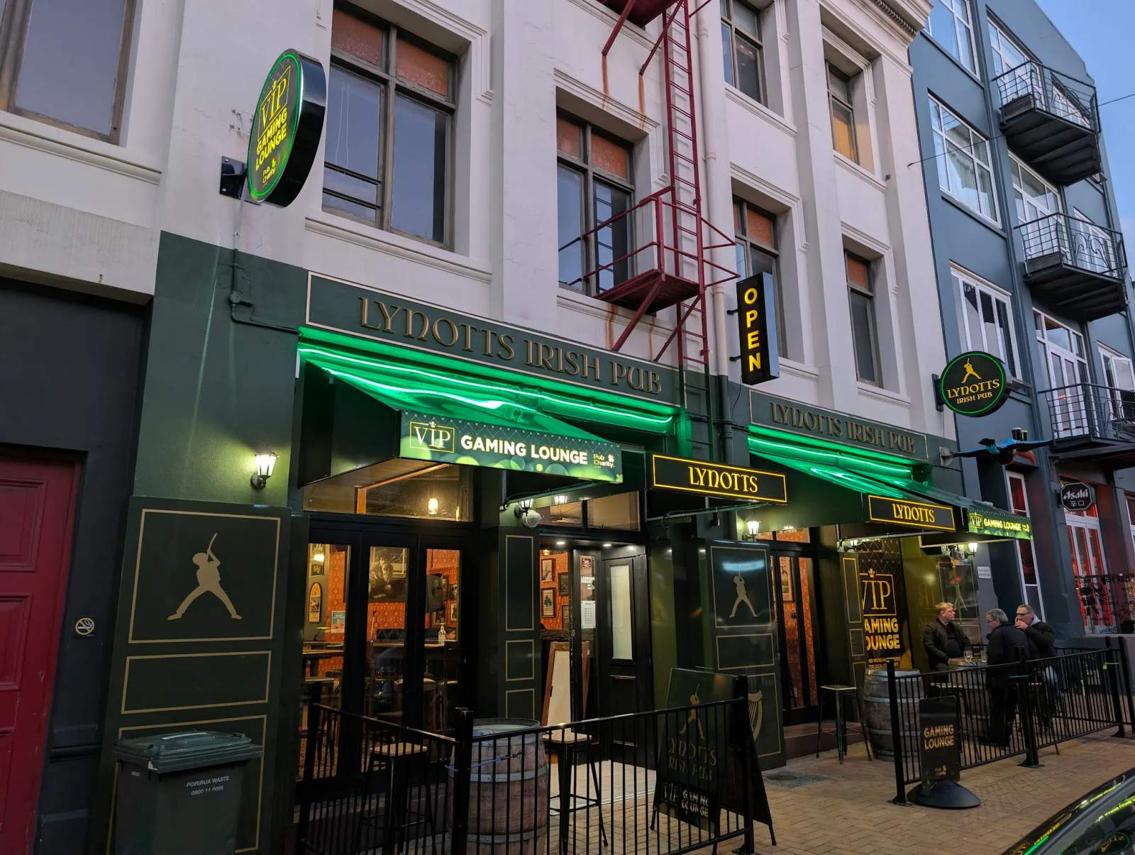 Lynott's Irish Pub — photo 1