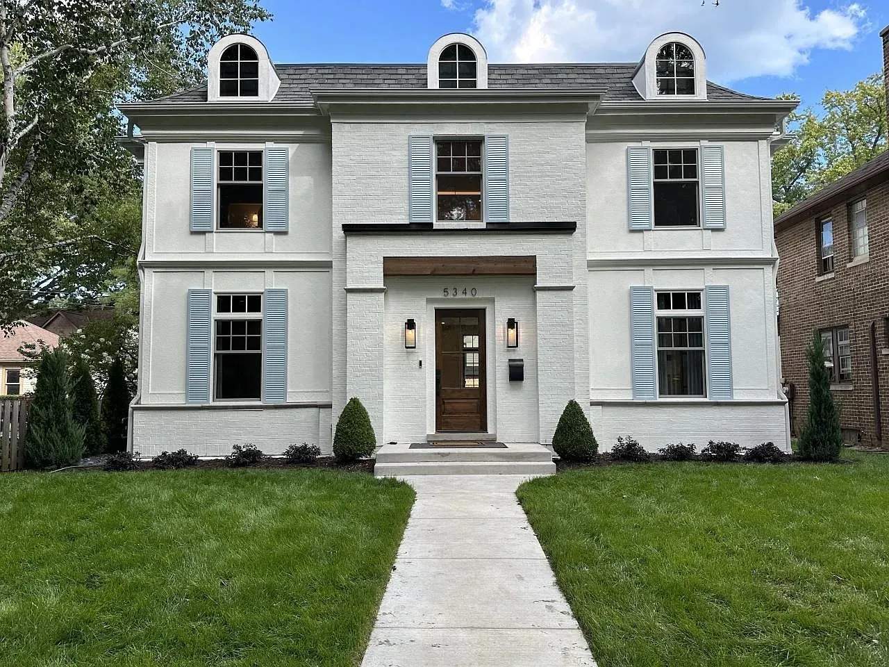 Larson's Home Exteriors — photo 1