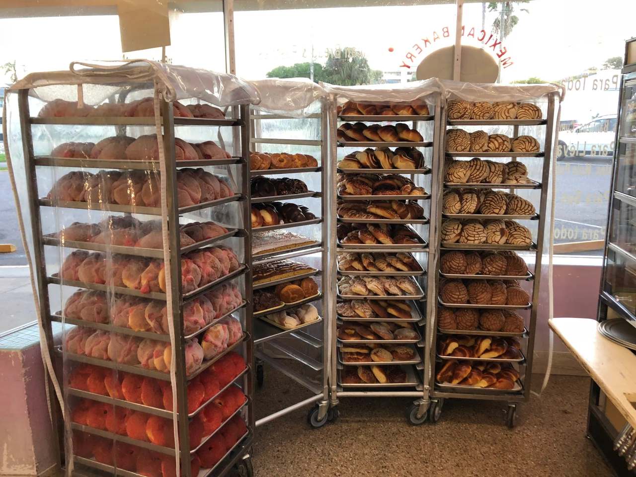5 de Mayo Mexican Bakery — photo 1