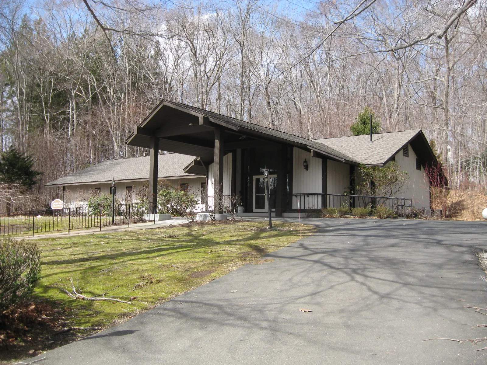 Kingdom Hall of Jehovah’s Witnesses — photo 1