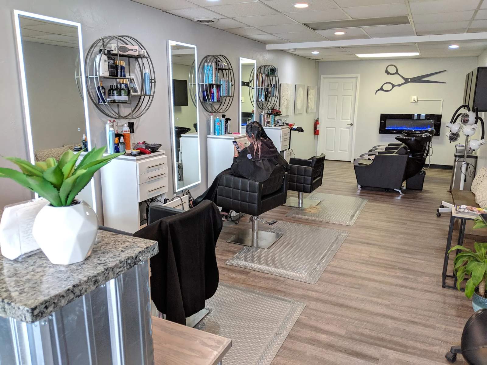 Avid Salon — photo 1