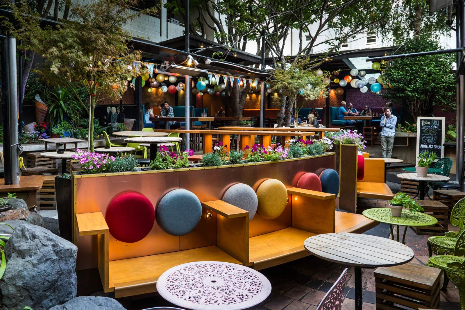 Southern Cross Garden Bar Restaurant — photo 1