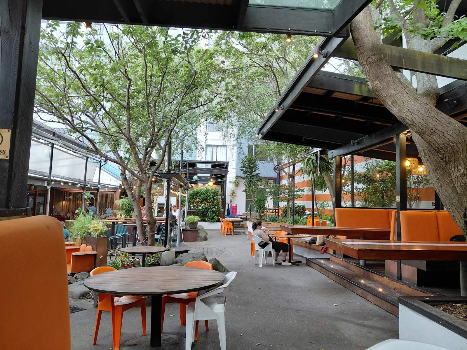 Southern Cross Garden Bar Restaurant — photo 3