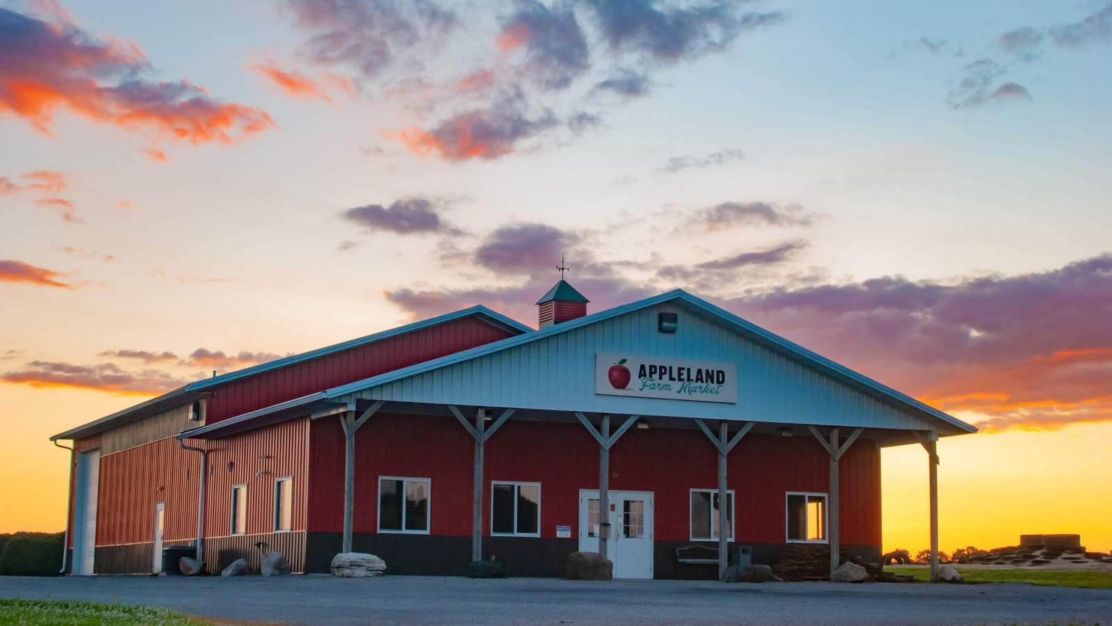 Appleland Farm Market — photo 1