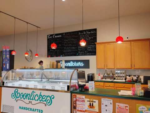 Spoonlickers Café & Ice Cream — photo 4