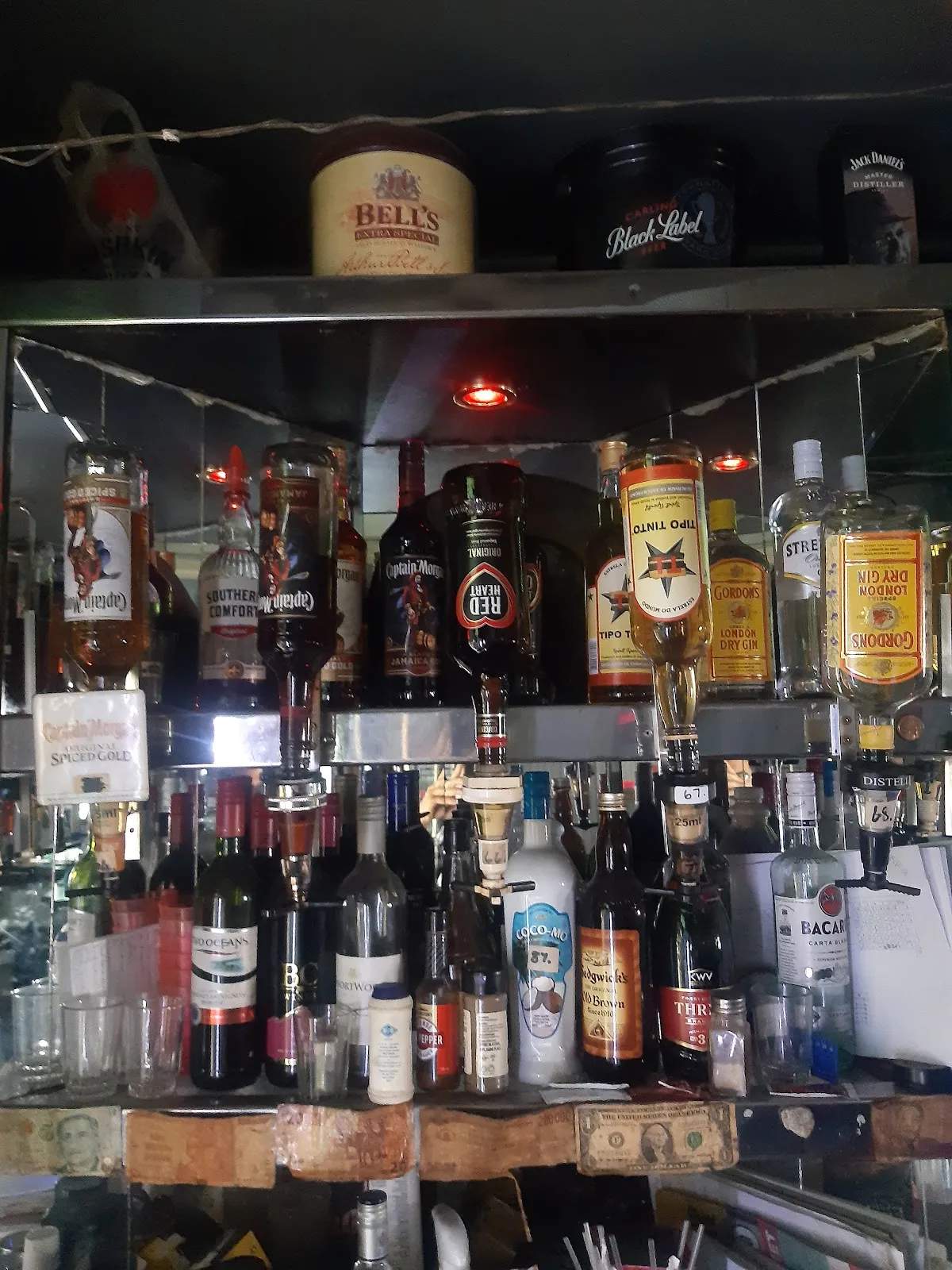Friends Pub — photo 3