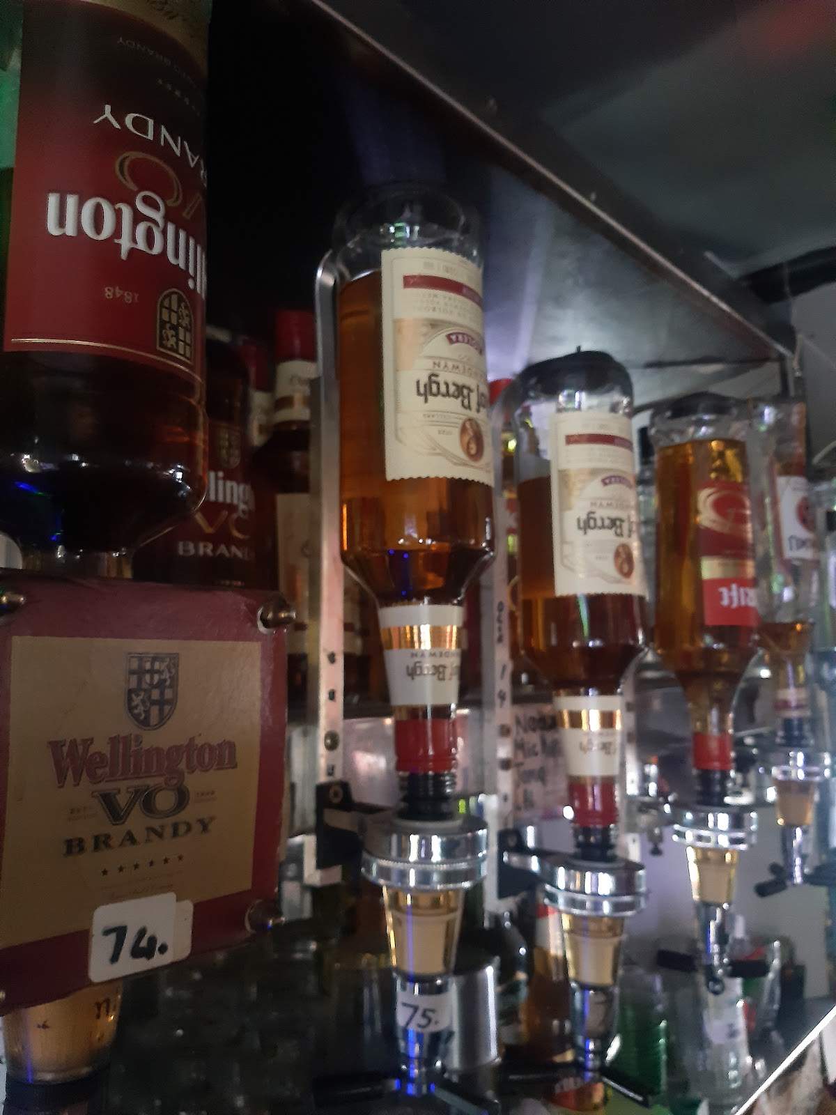 Friends Pub — photo 2