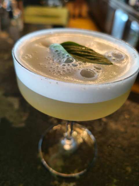 NEVER BAR — photo 3