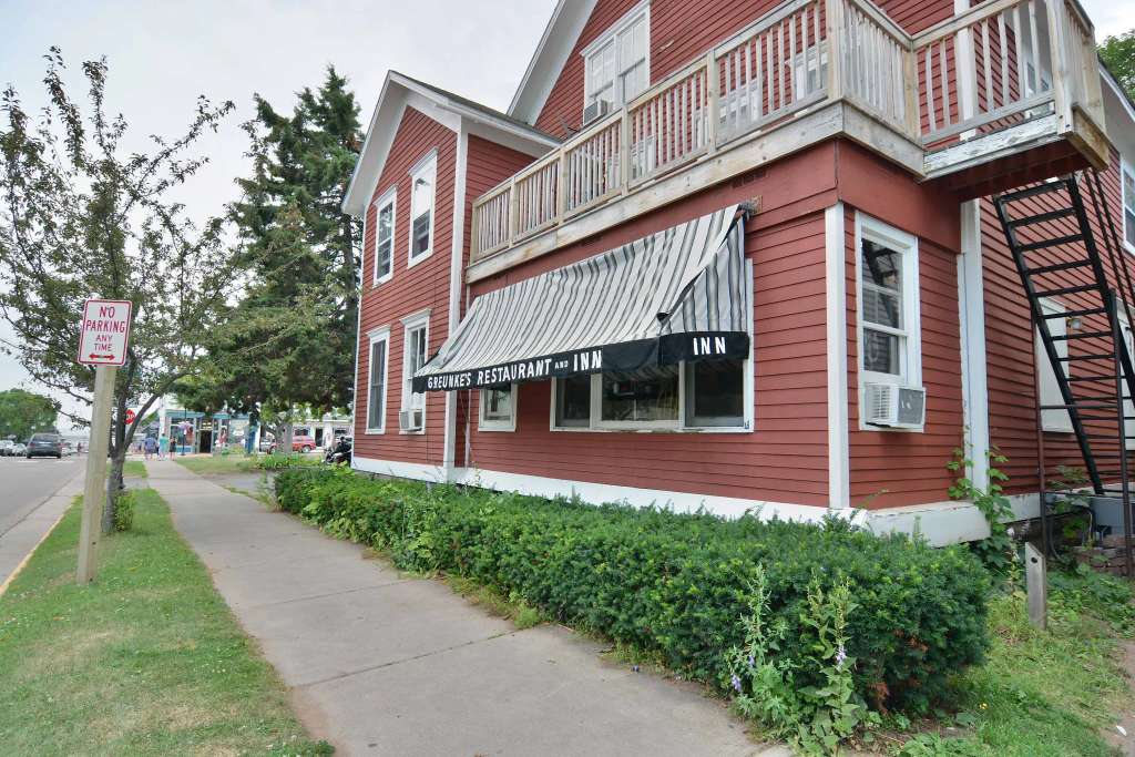 Greunke's First Street Inn & Dining