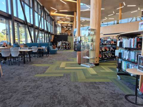 Te Matapihi ki te Ao Nui Central Library — photo 2