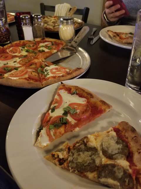 Fox's Pub — photo 2