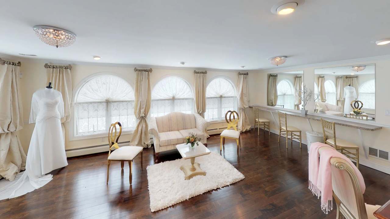 Meadowbrook Estate — photo 3
