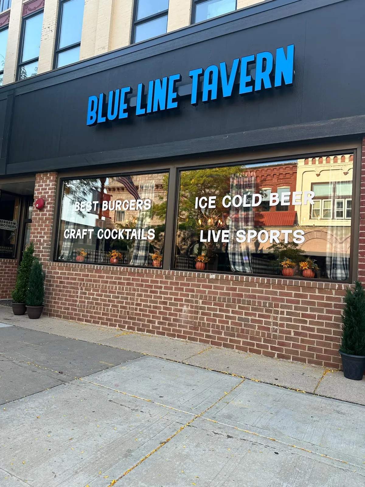 Blue Line Tavern — photo 1