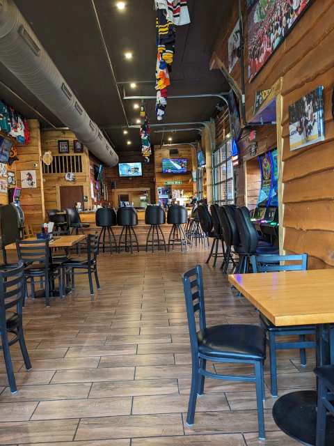 Blue Line Tavern — photo 3