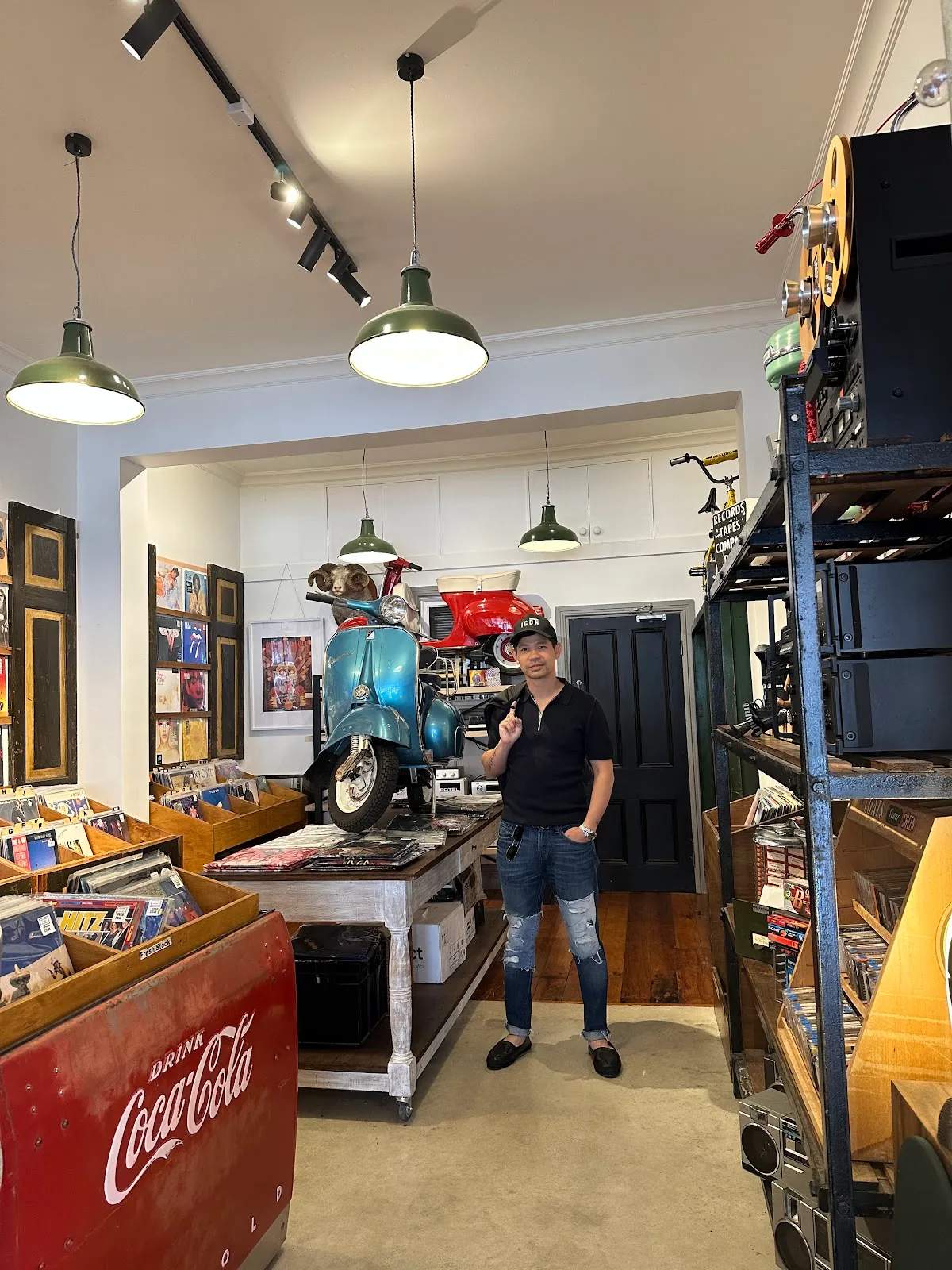 Wakefield Antiques and Greytown Record Dispensary — photo 2