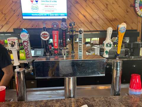 Broski's Bar — photo 3