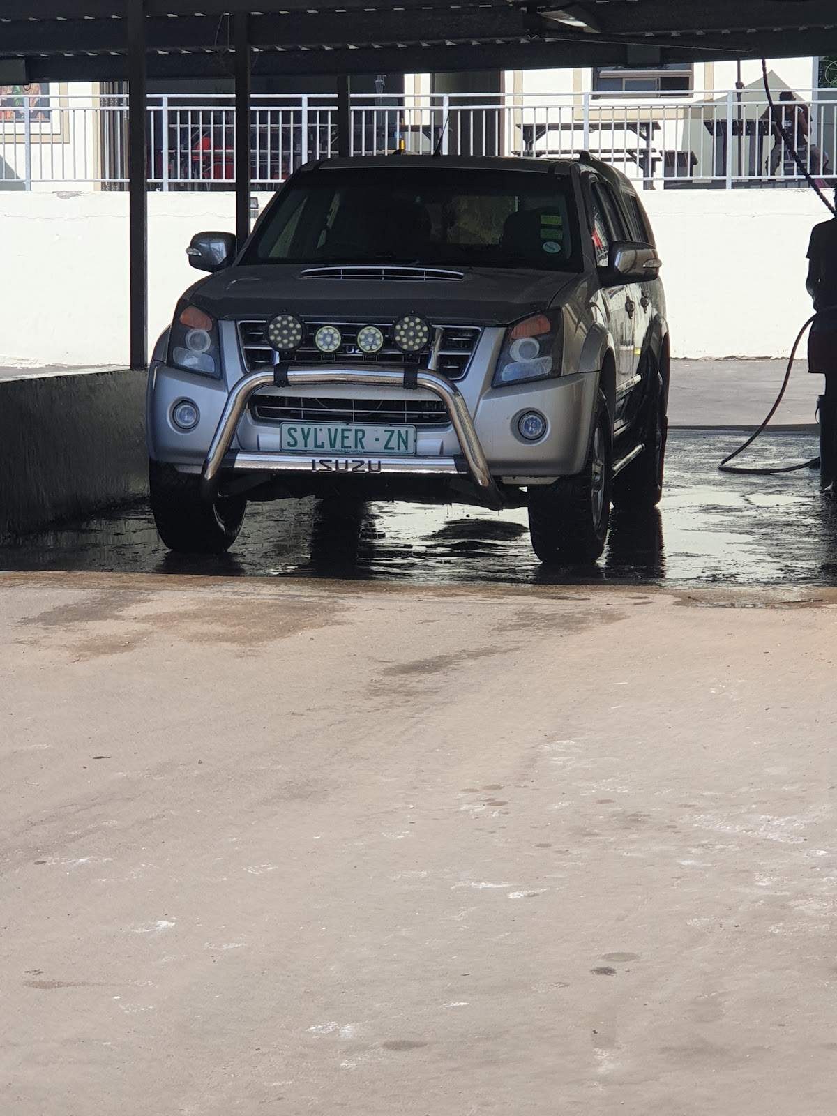 MOOSA'S CAR WASH — photo 2
