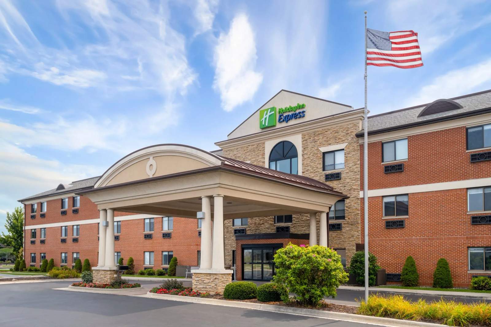 Holiday Inn Express Sheboygan-Kohler (I-43) by IHG — photo 1