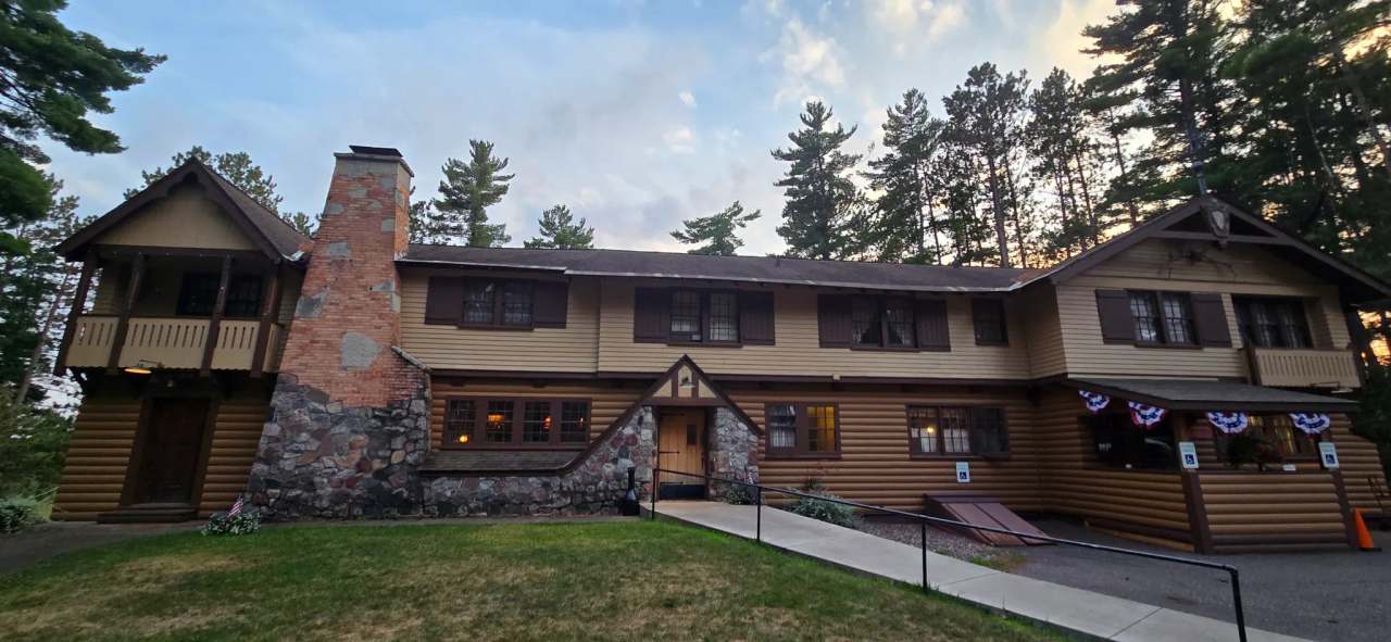 Little Bohemia Lodge — photo 3
