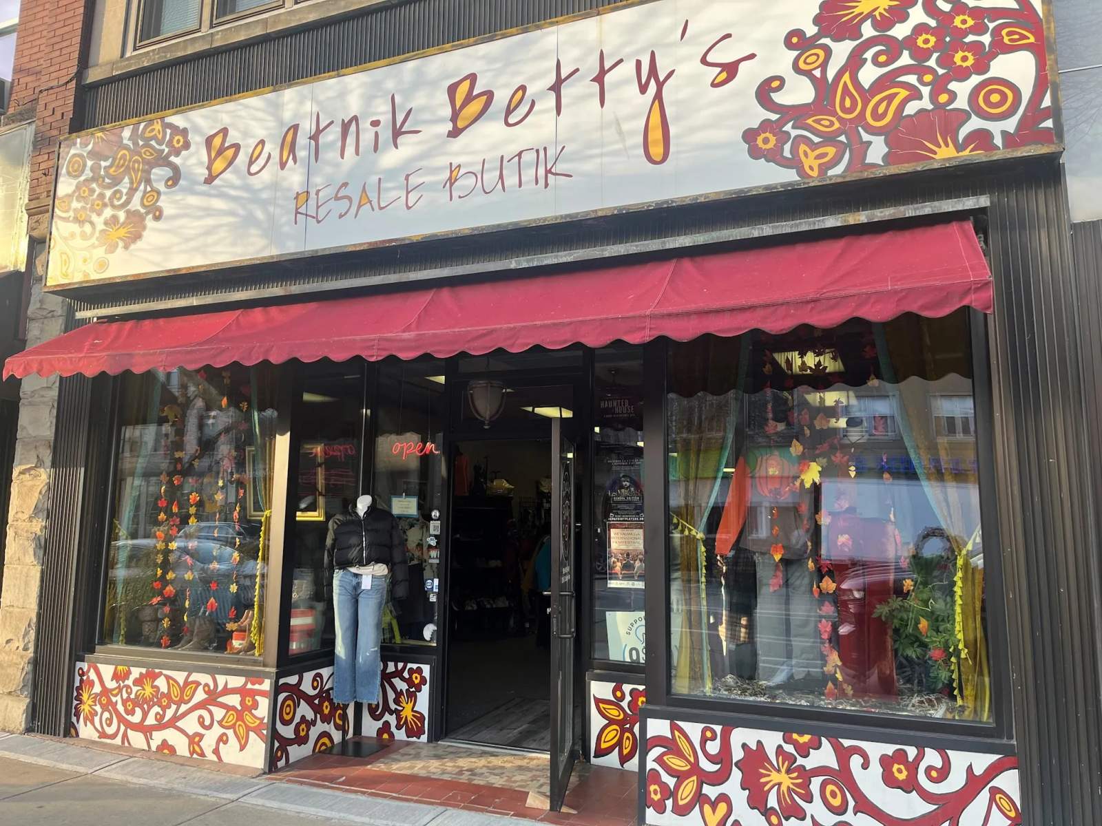 Beatnik Betty's Resale Butik — photo 1