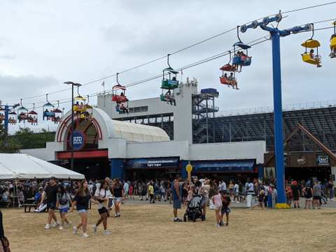 Bud Pavilion — photo 2