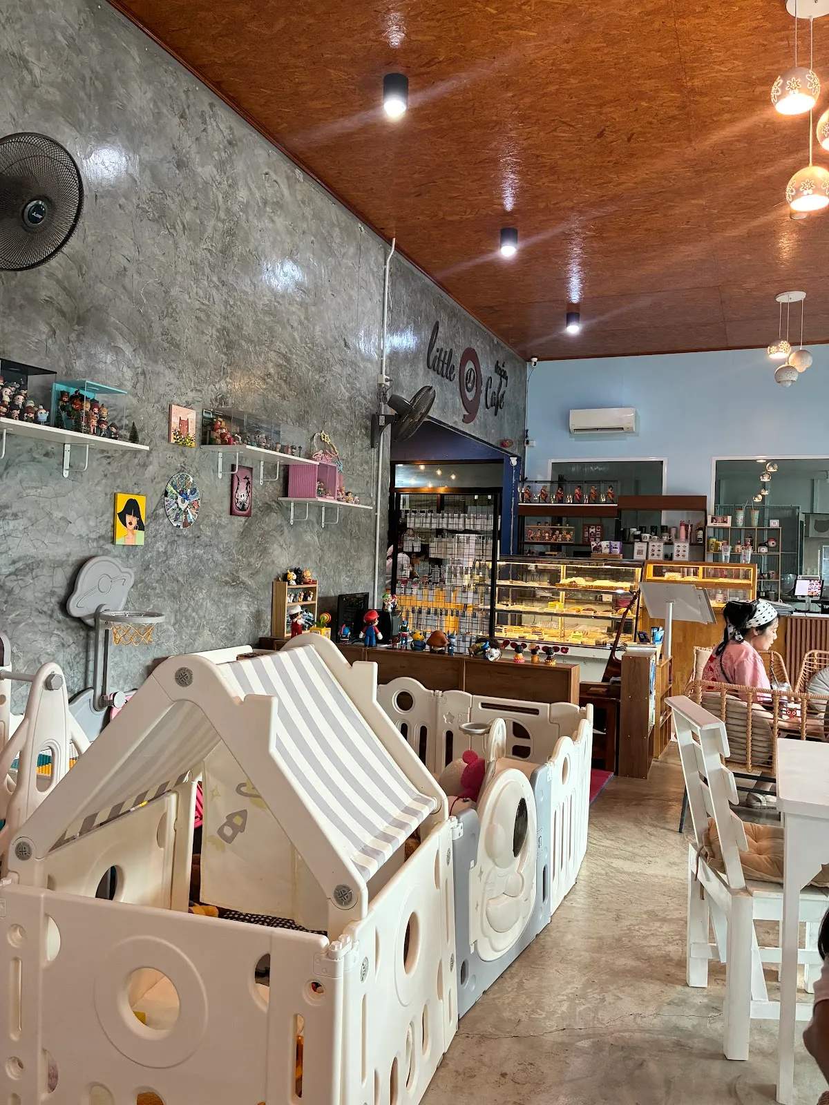 Little 9 Cafe — photo 2
